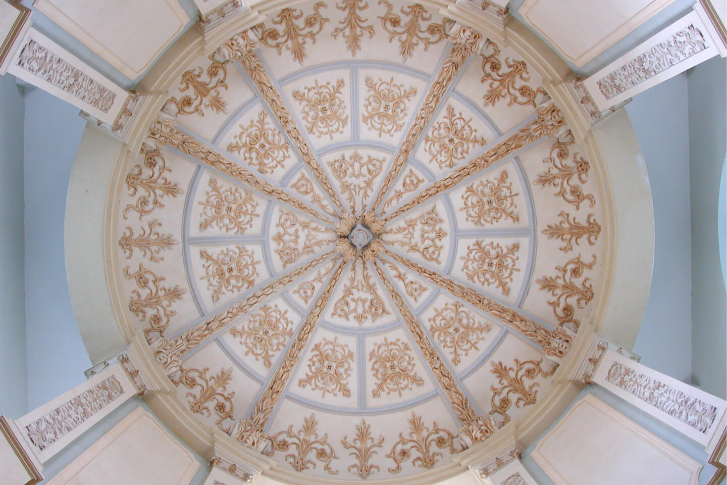 Artístico y Arquitectónico